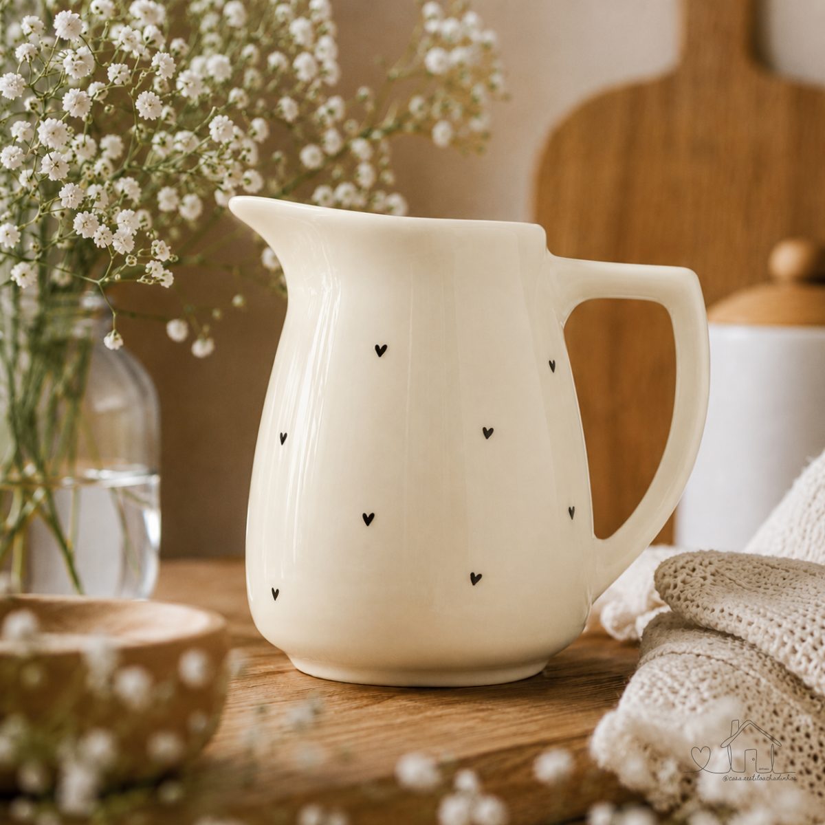 Jarra de Porcelana Leiteira Mini Corações