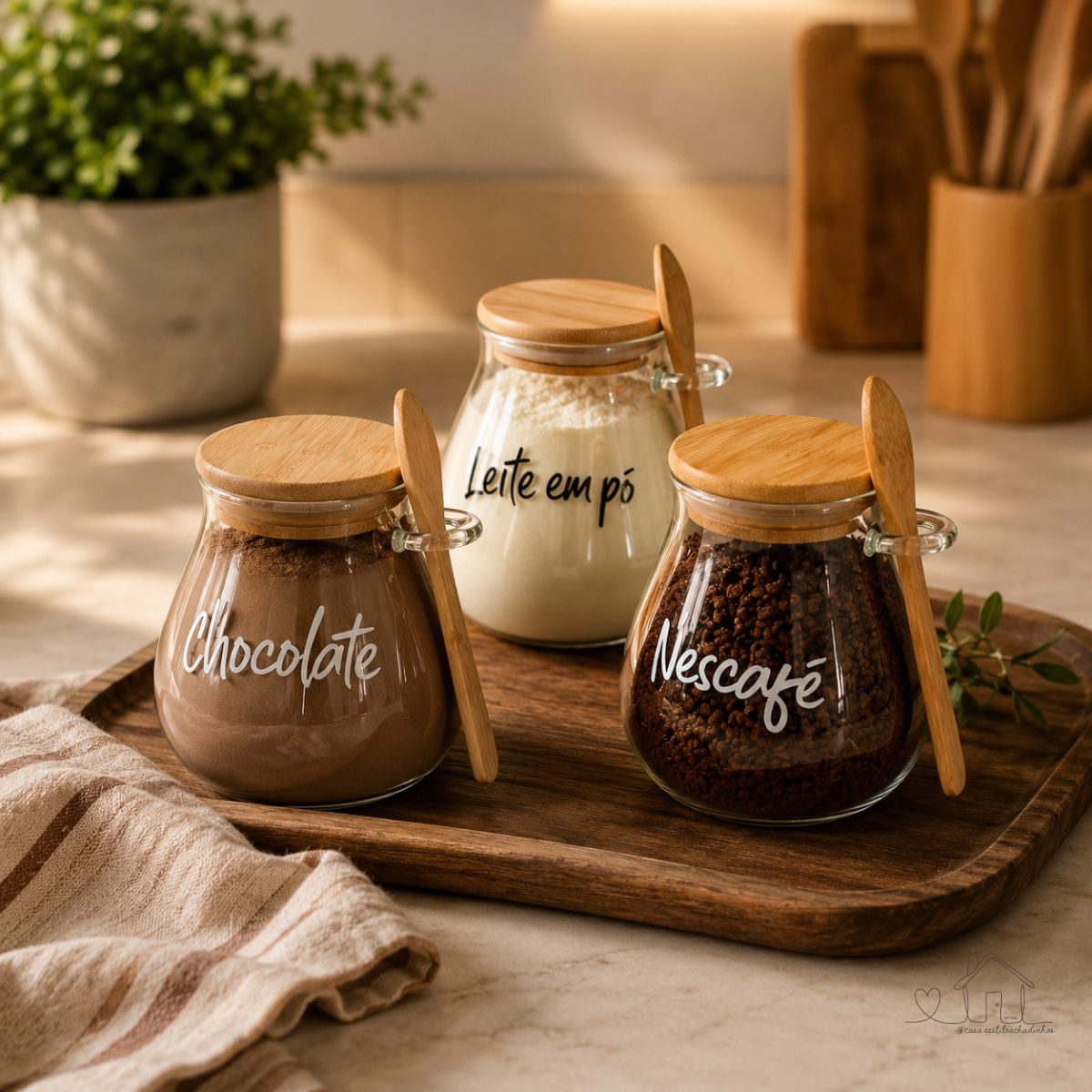 Pote Hermético com Tampa e Colher de Bambu - 410 ML