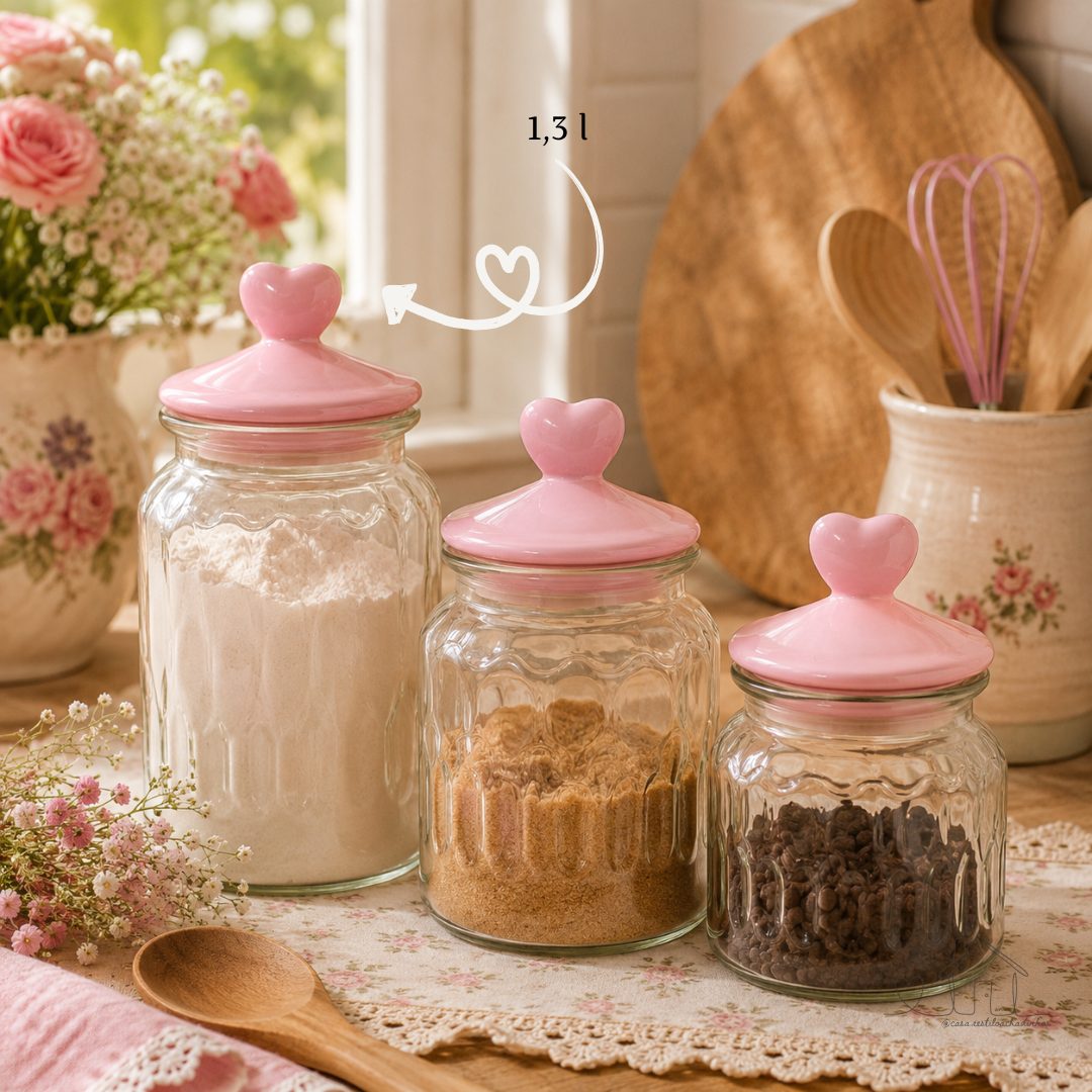 Pote Vidro Hermético Tampa Porcelana Coração 1,3litros